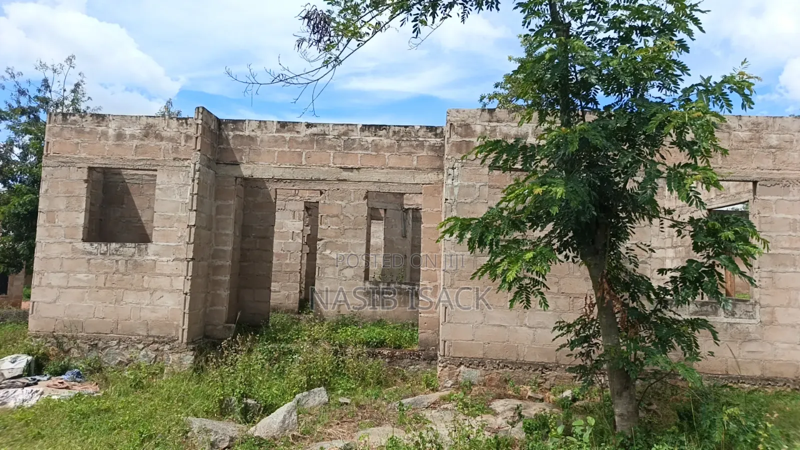 3bdrm House in Mkolani for sale