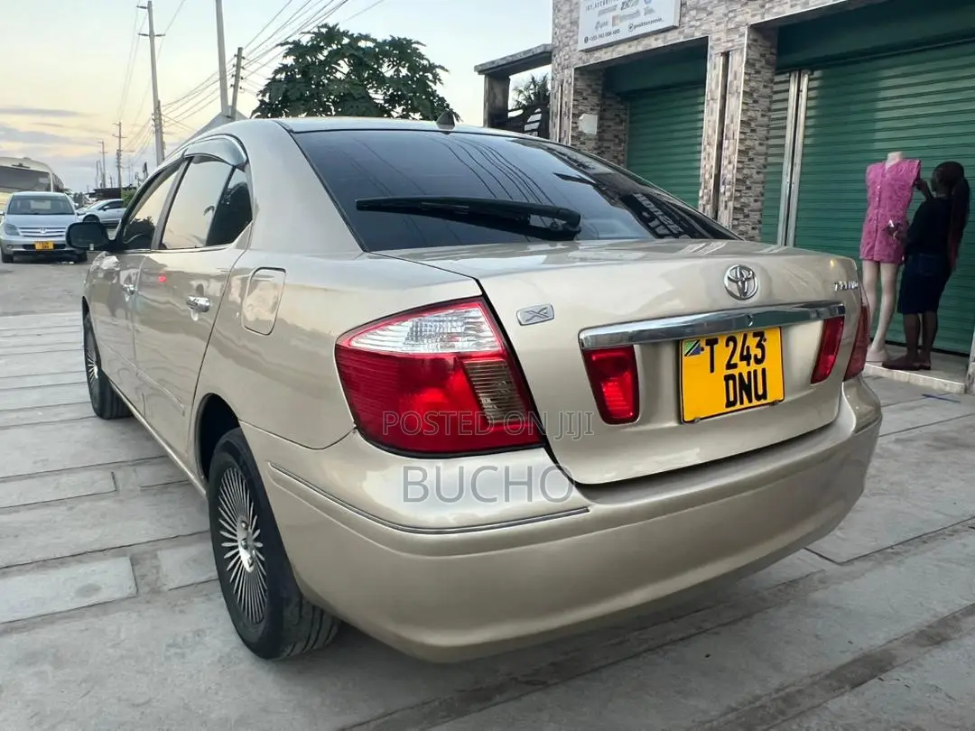 Toyota Premio 2003 Gold