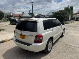 Toyota Kluger 2006 White
