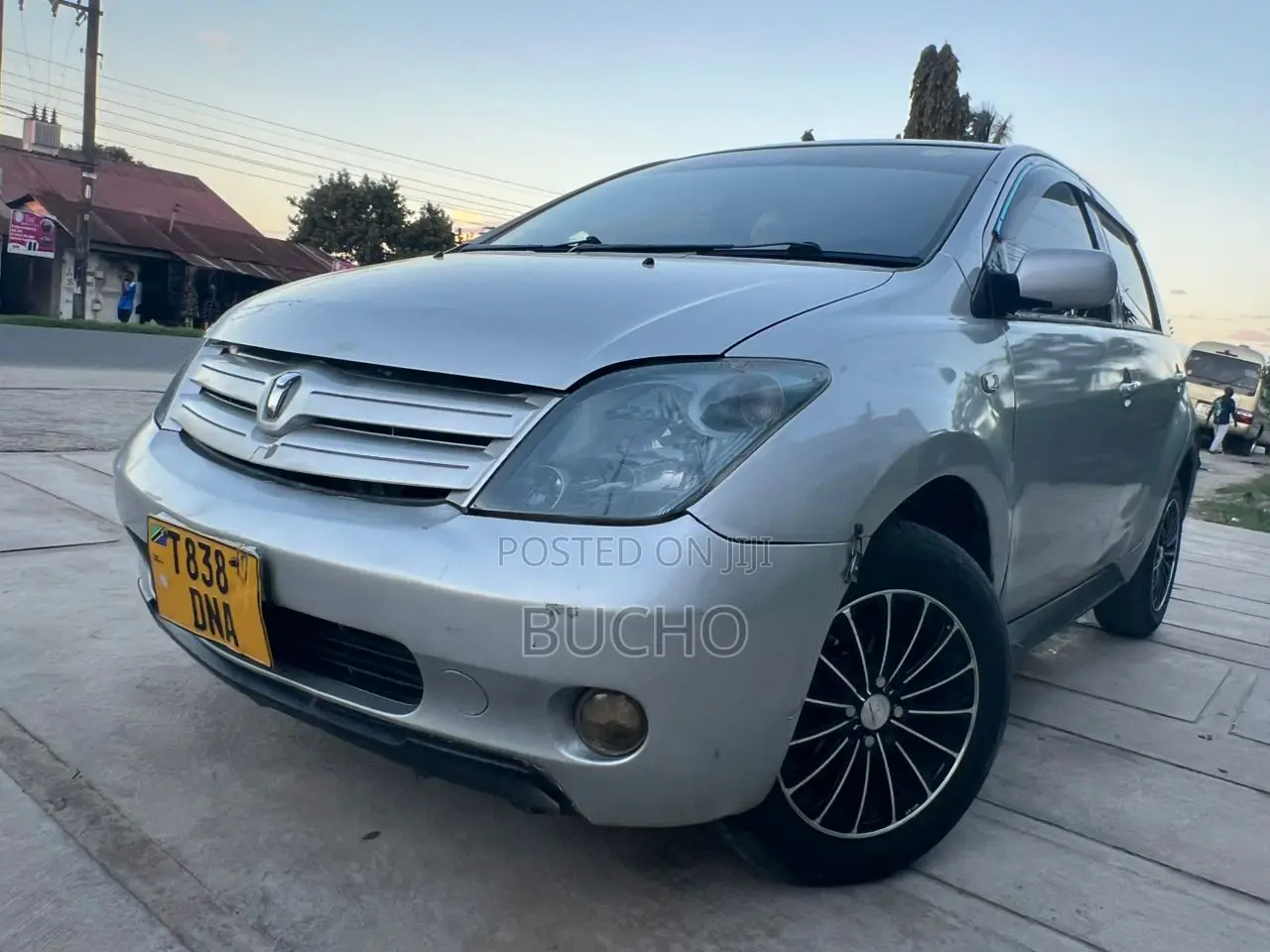 Toyota IST 2004 Silver