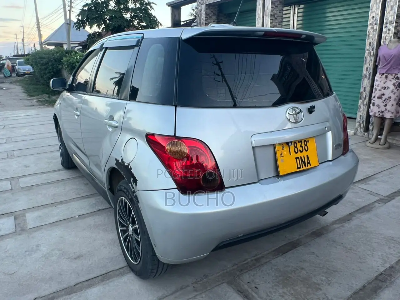 Toyota IST 2004 Silver