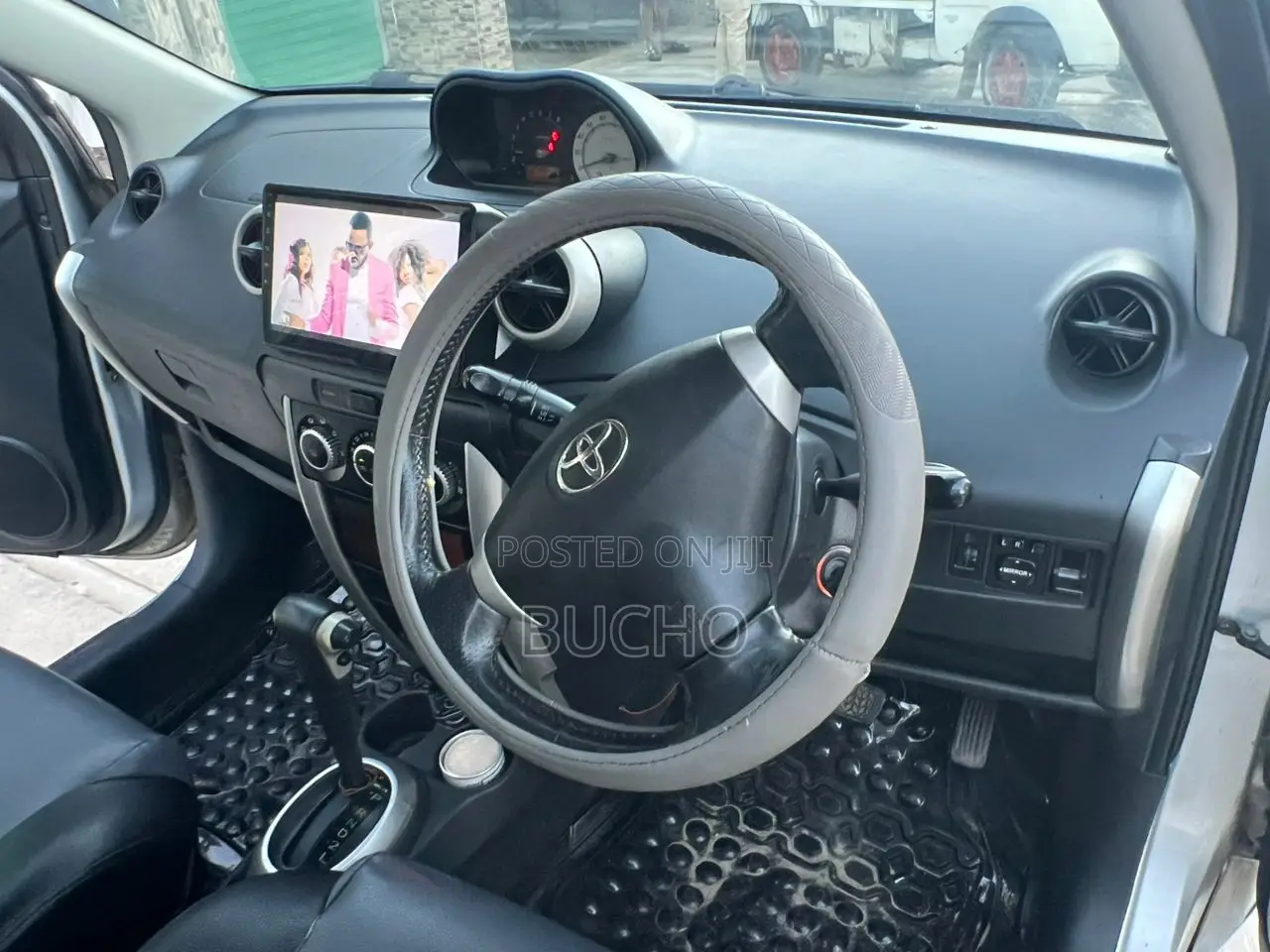 Toyota IST 2004 Silver