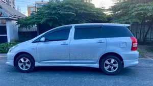 Toyota Wish 2006 Silver