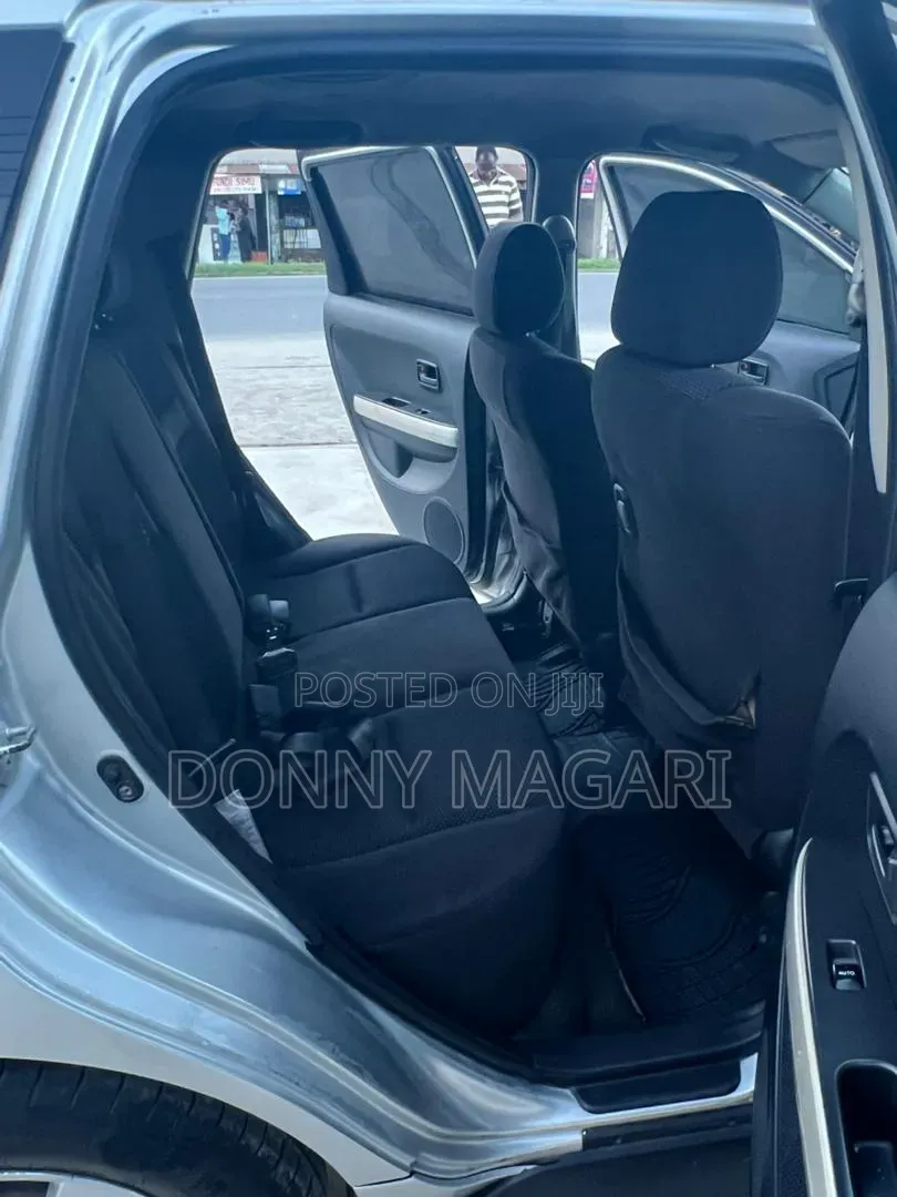 Toyota IST 2003 Silver