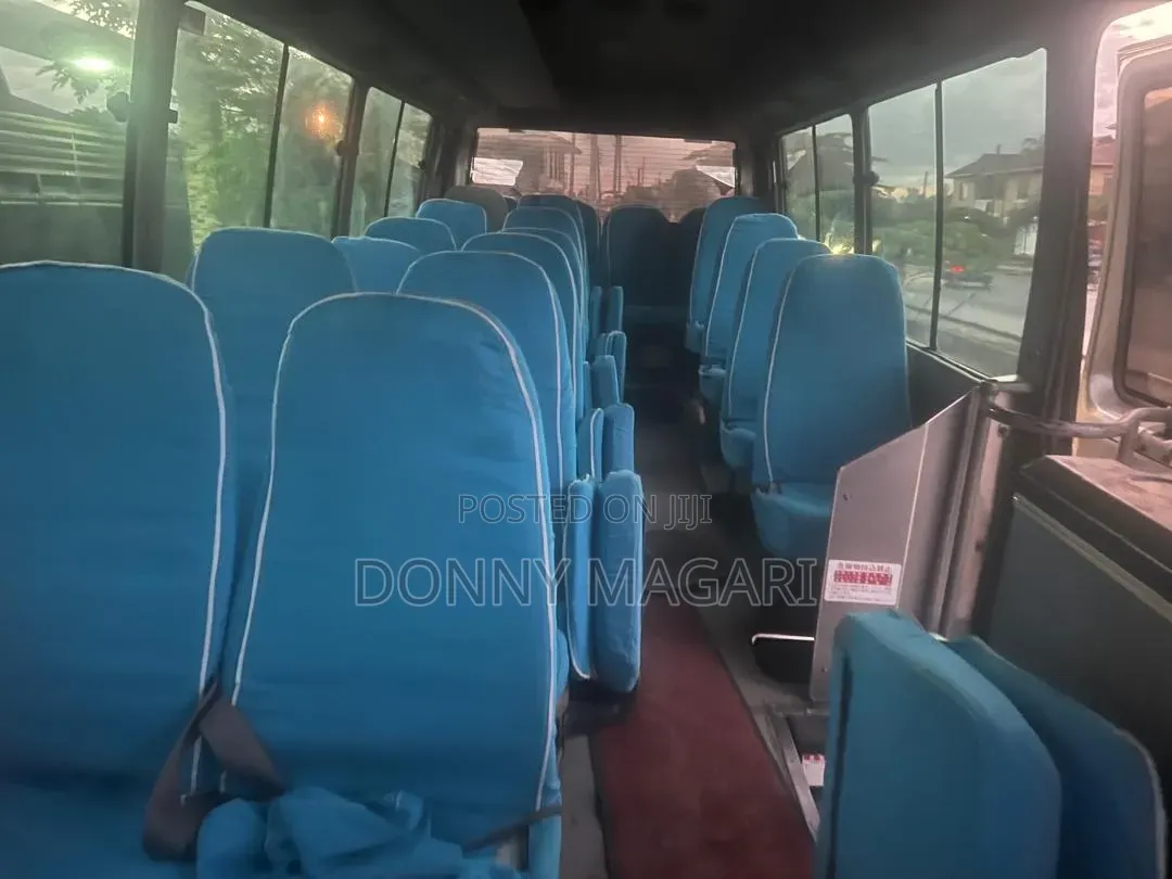 Toyota Coaster 2004 Gold