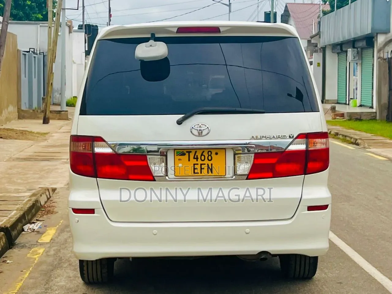 Toyota Alphard 2005 White