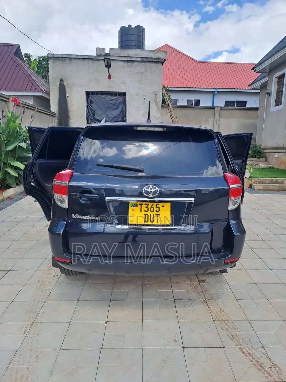 Toyota Vanguard 2010 Black