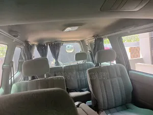 Toyota Noah 2001 Silver