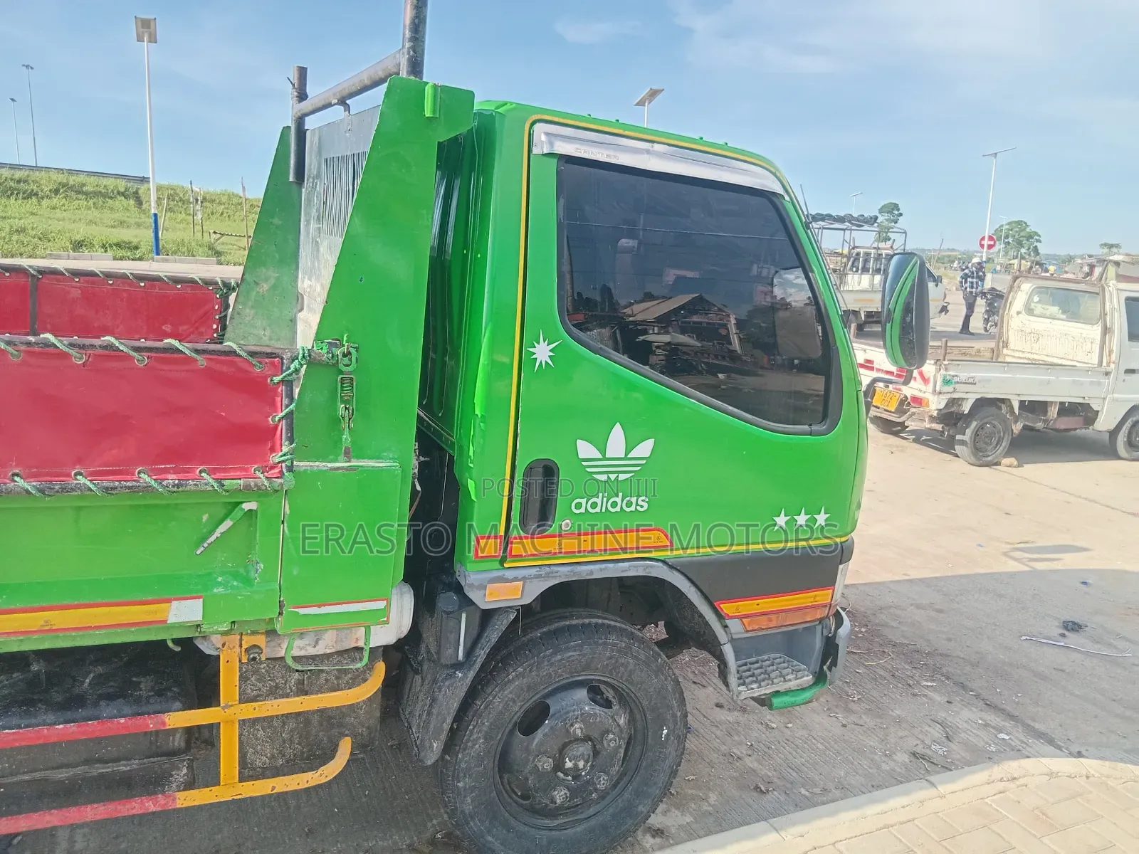 Mitsubishi Canter Tiper 4d33