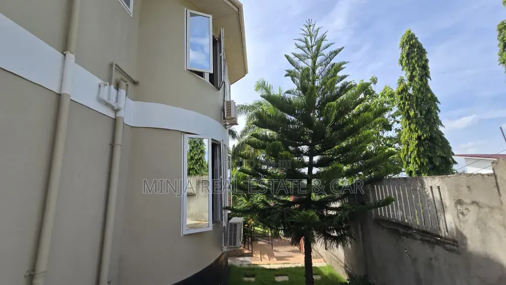 4bdrm House in Goba for sale