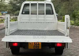 Townace Erd Mil 27.9 Tu 2004 White