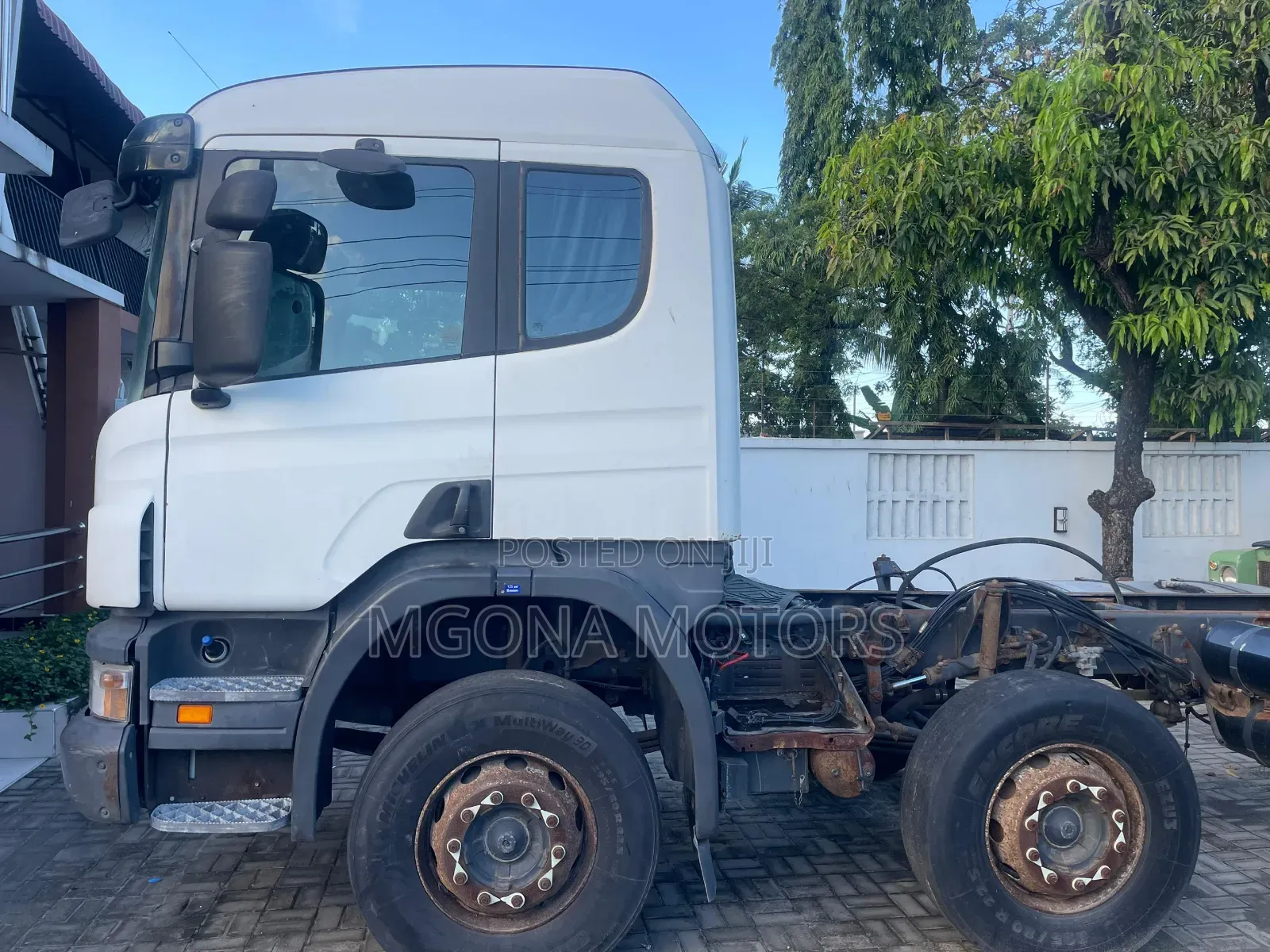 Scania P340