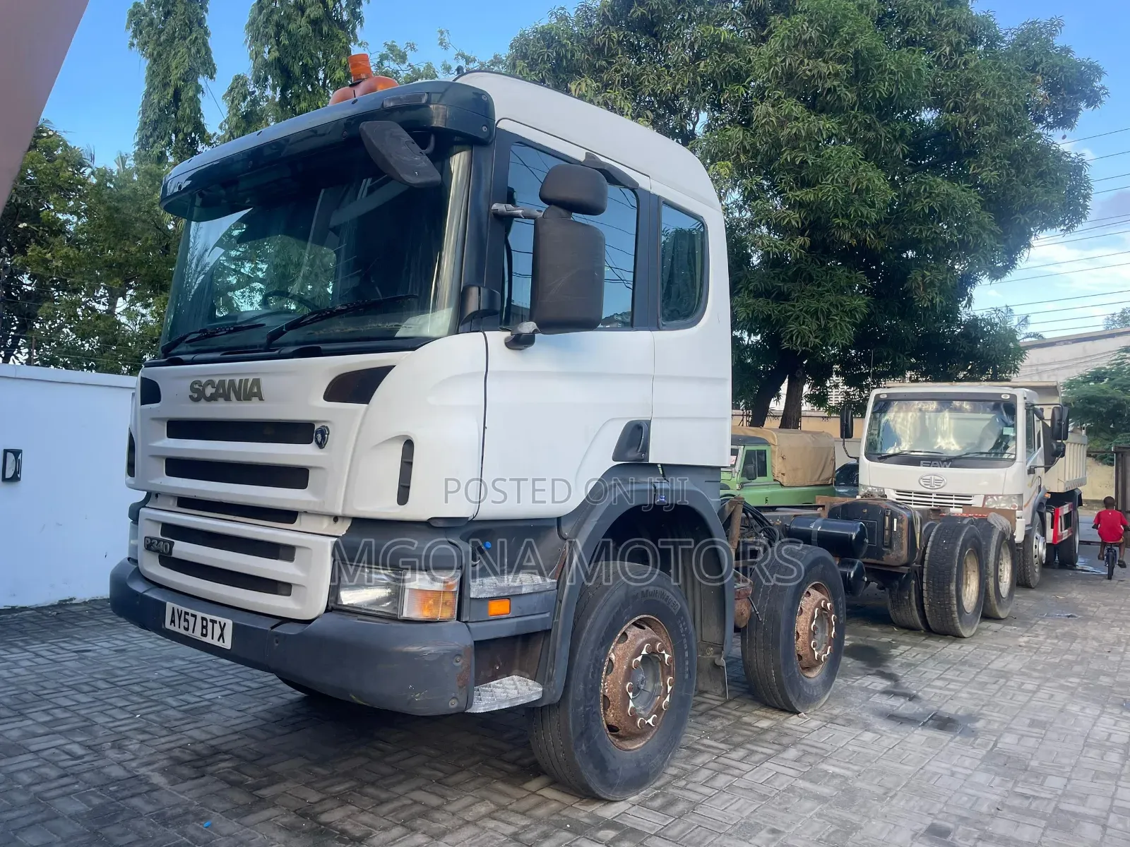 Scania P340