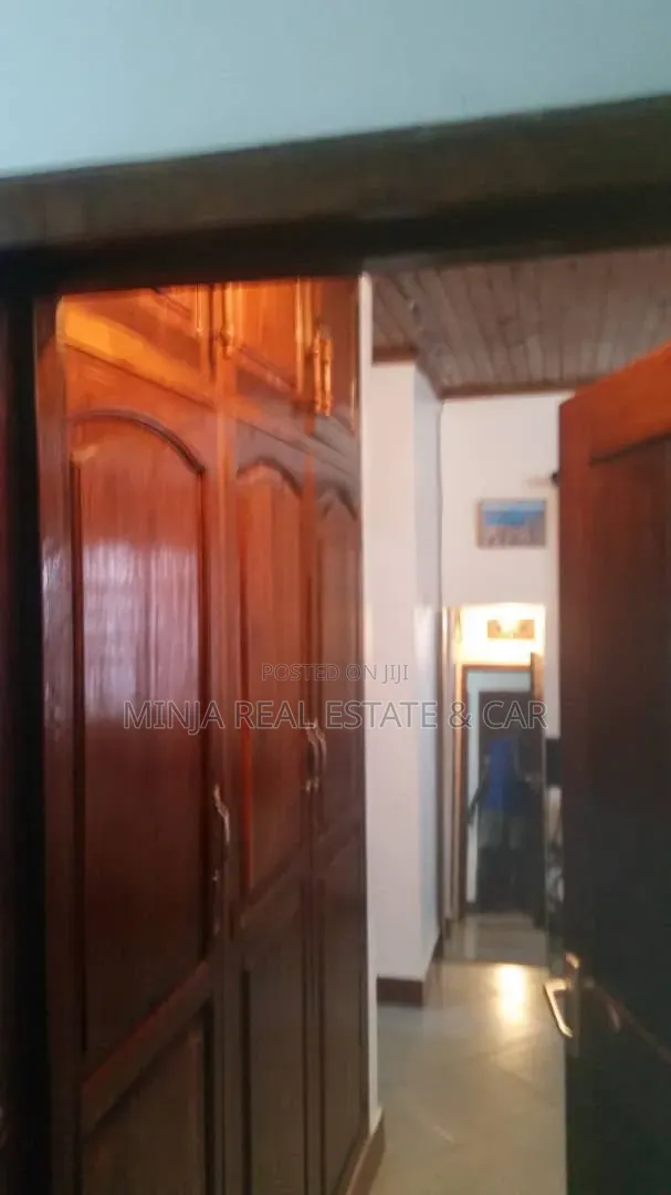 4bdrm House in Mikocheni for rent