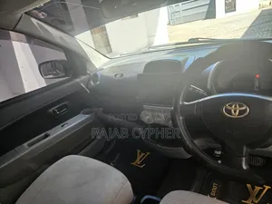 Toyota Passo 2006 Gold