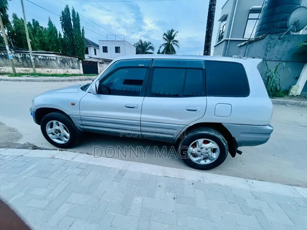 Toyota RAV4 Cabriolet 1998 White