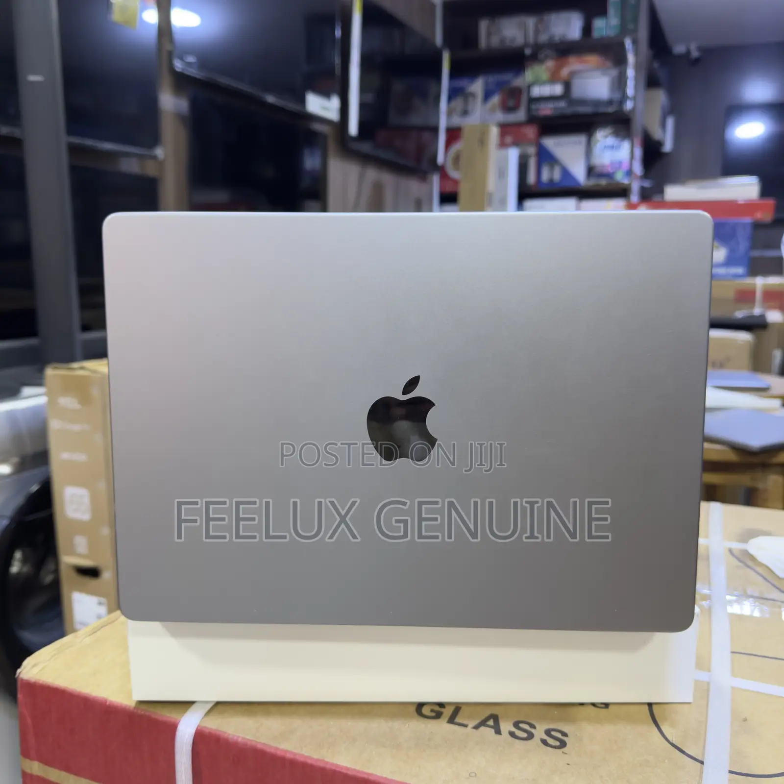 Laptop Apple MacBook Pro 2023 M3 14-inch 8GB Apple M3 SSD 1T