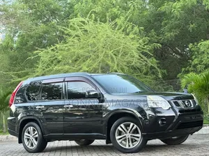Nissan X-Trail 2011 Black