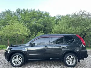 Nissan X-Trail 2011 Black