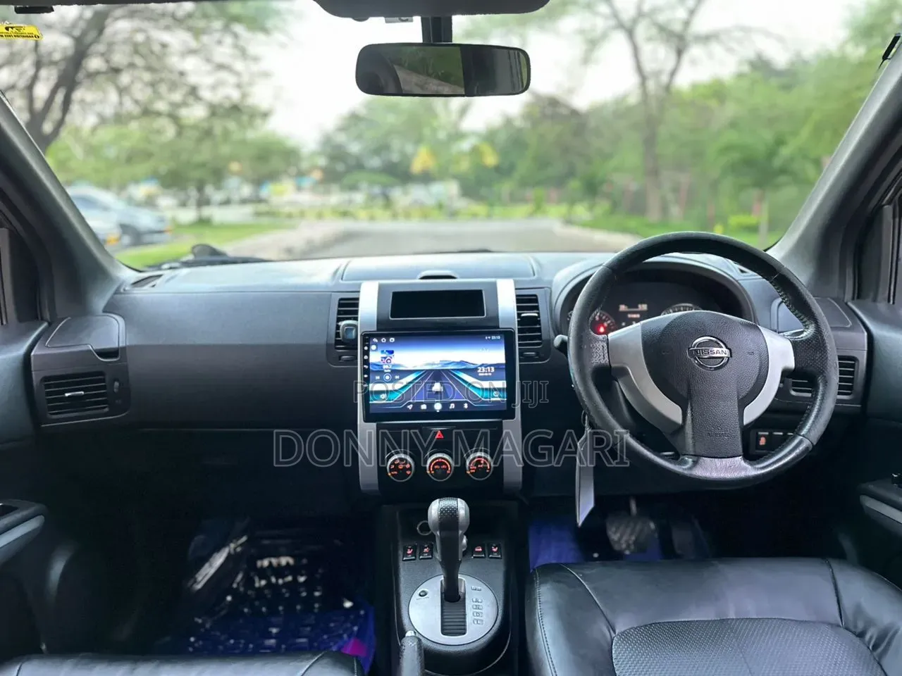 Nissan X-Trail 2011 Black