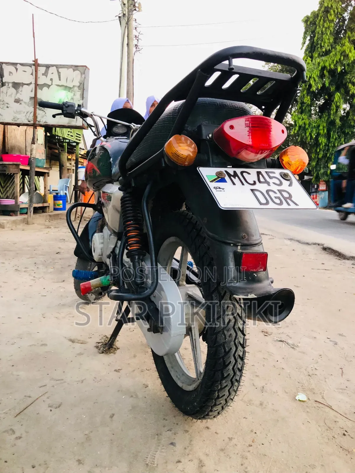 New Bajaj Boxer X125 2024 Black