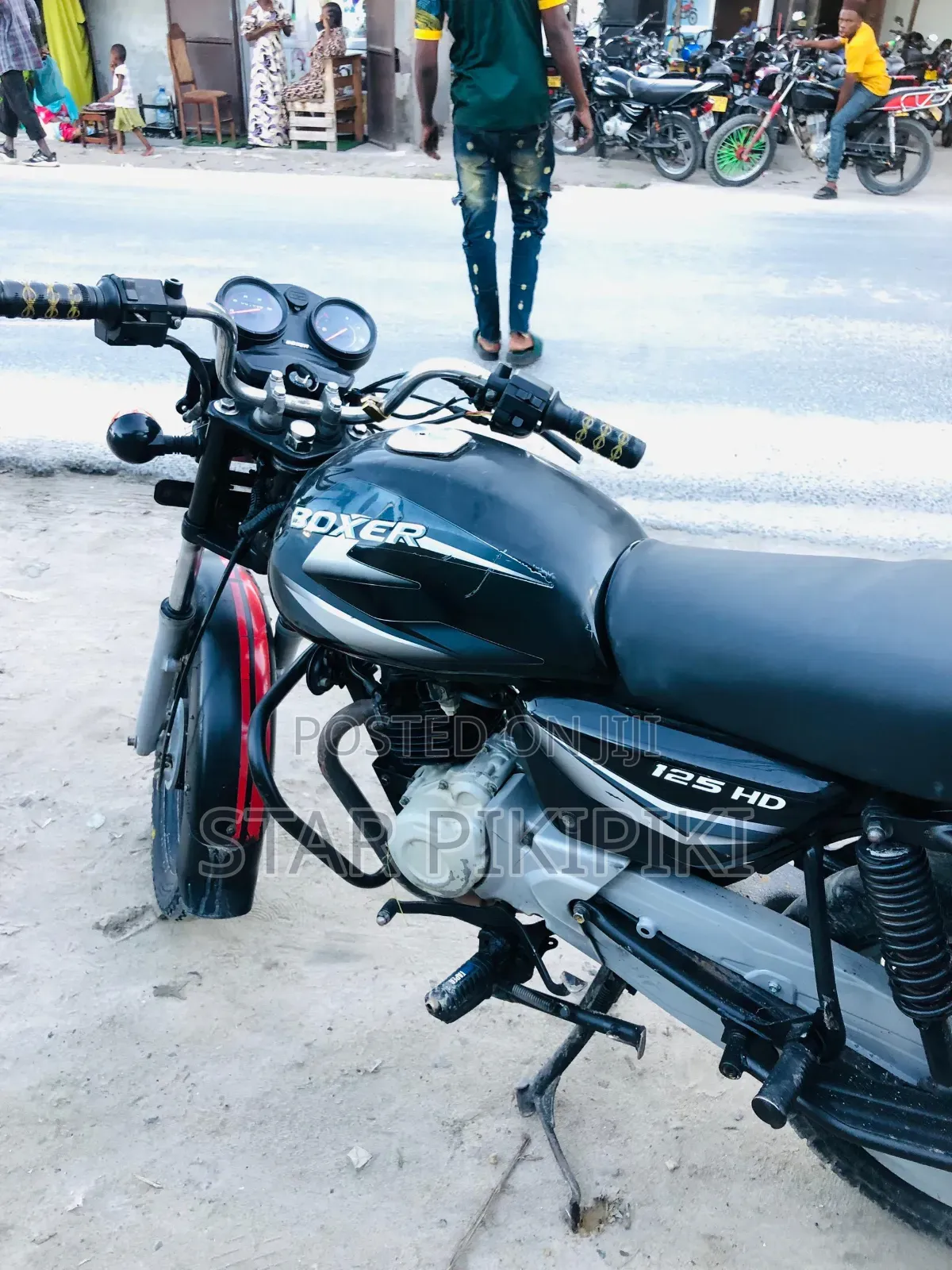 Bajaj Boxer 125 2024 Black