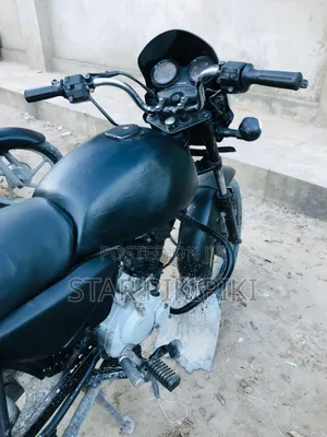New Bajaj Boxer 125 2024 Black