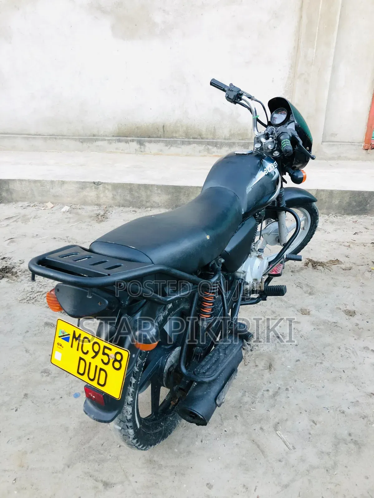New Bajaj Boxer 125 2024 Black