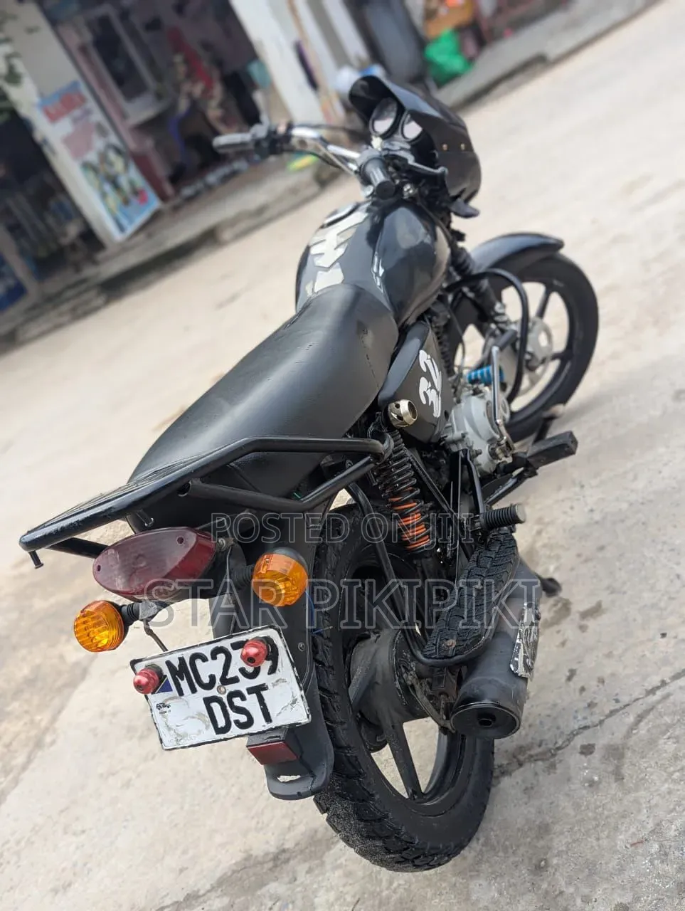 Bajaj Boxer 125 2024 Black