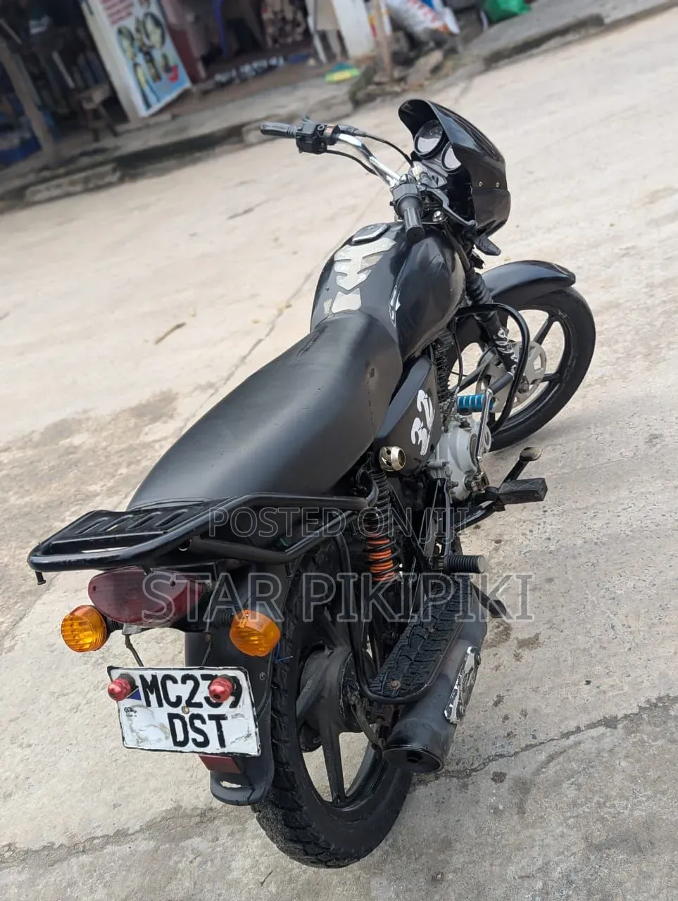 Bajaj Boxer 125 2024 Black