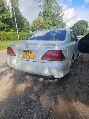 Toyota Crown 2007 White