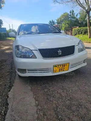 Toyota Crown 2007 White