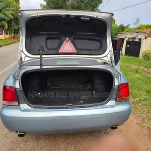Toyota Crown 2004 Blue