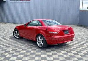Mercedes-Benz SLK-Class 2005 Red