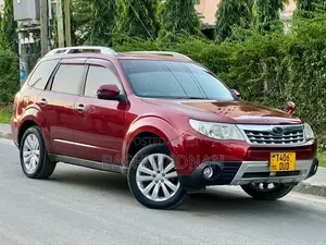 Subaru Forester 2010 Red