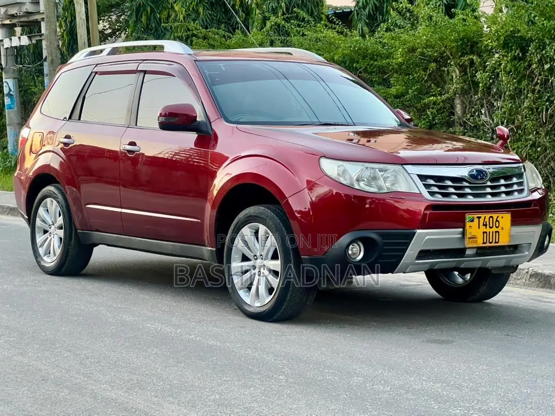 Subaru Forester 2010 Red