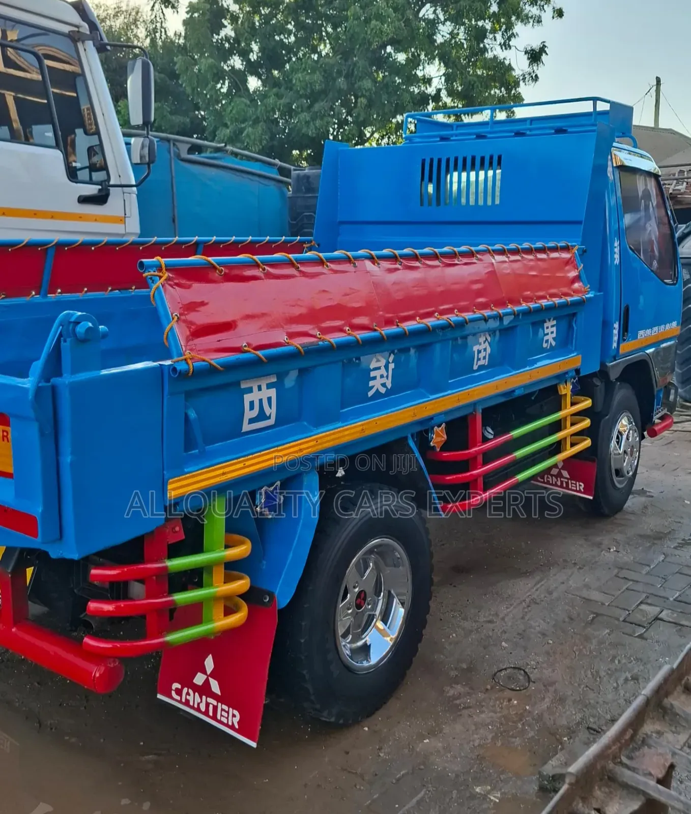 Mitsubish Canter Tipper 4d33 Tone 1⁄2