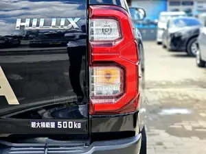 Toyota Hilux Revo Double Cab Deisel 2.4 AWD 2022 Black