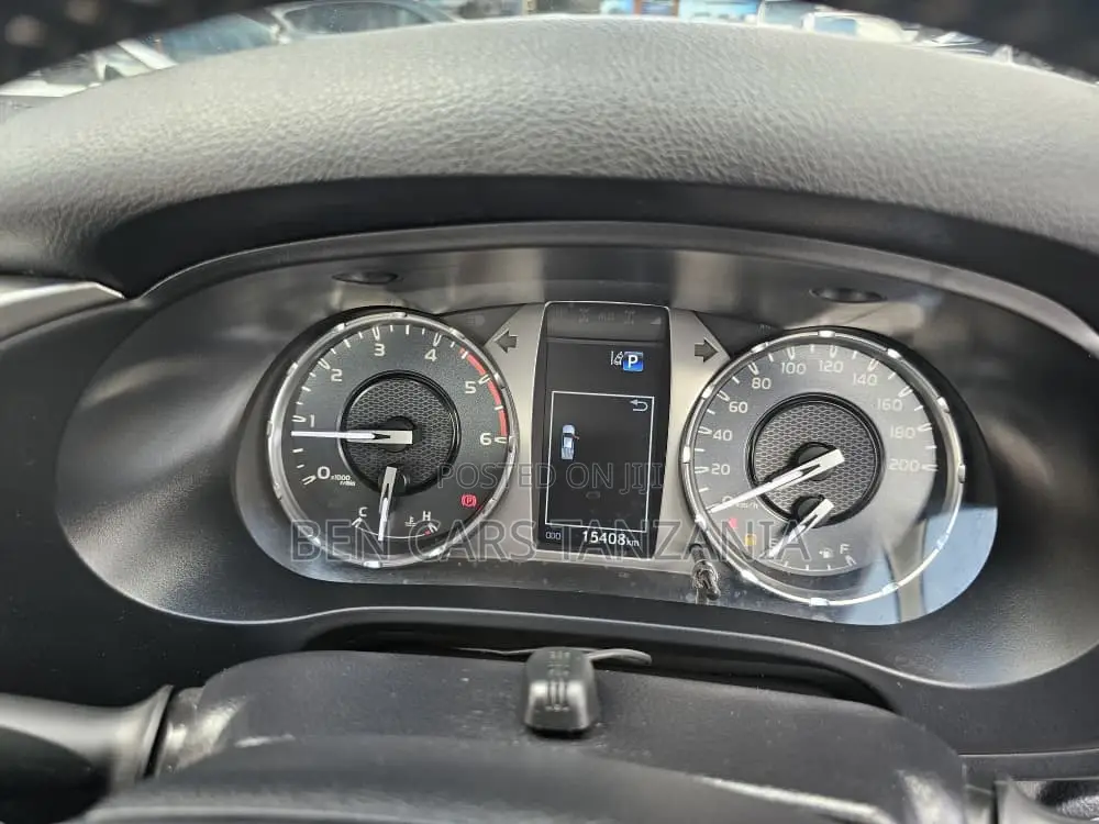 Toyota Hilux Revo Double Cab Deisel 2.4 AWD 2022 Black