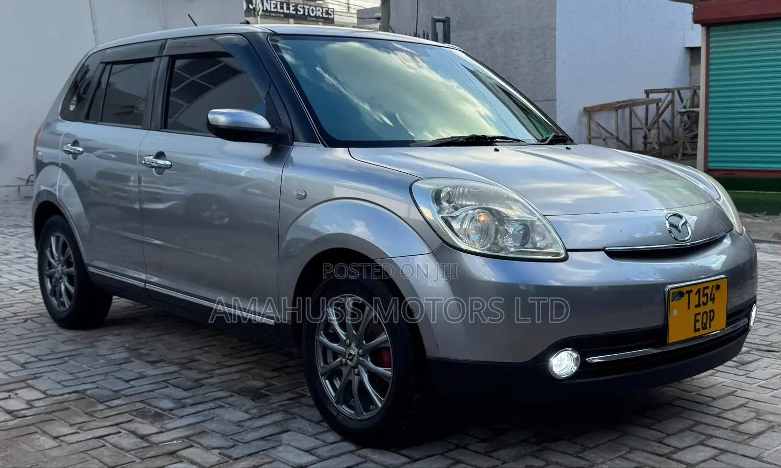 Mazda Verisa 2009 Silver