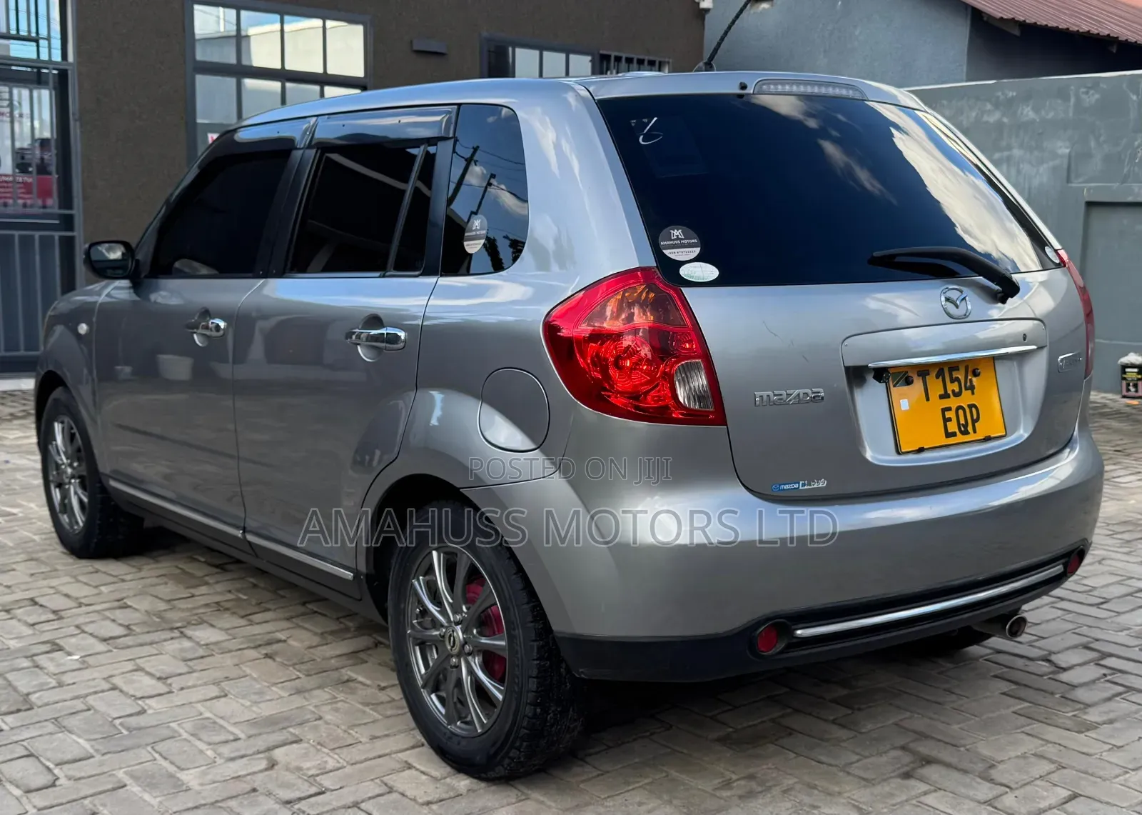 Mazda Verisa 2009 Silver