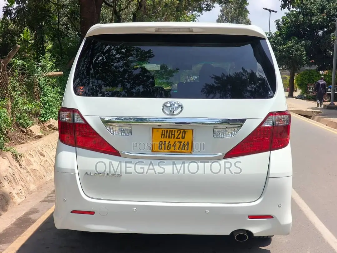 Toyota Alphard 2.4 Petrol FWD 2010 Pearl