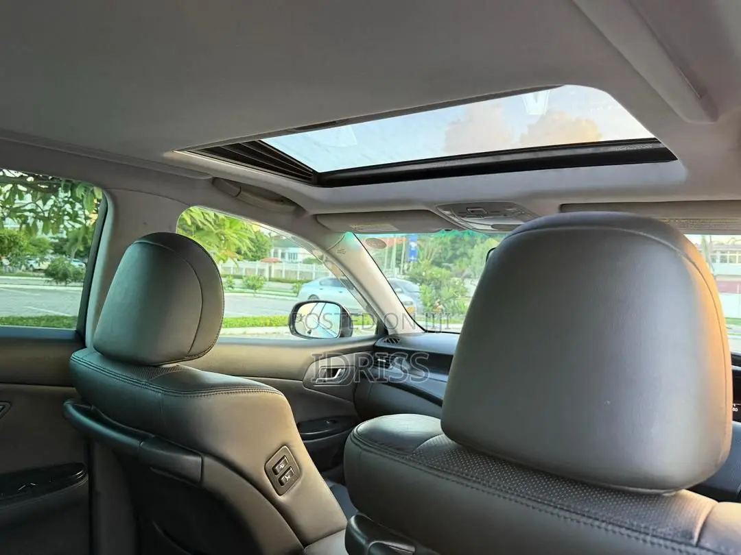 Toyota Crown 2009 Black
