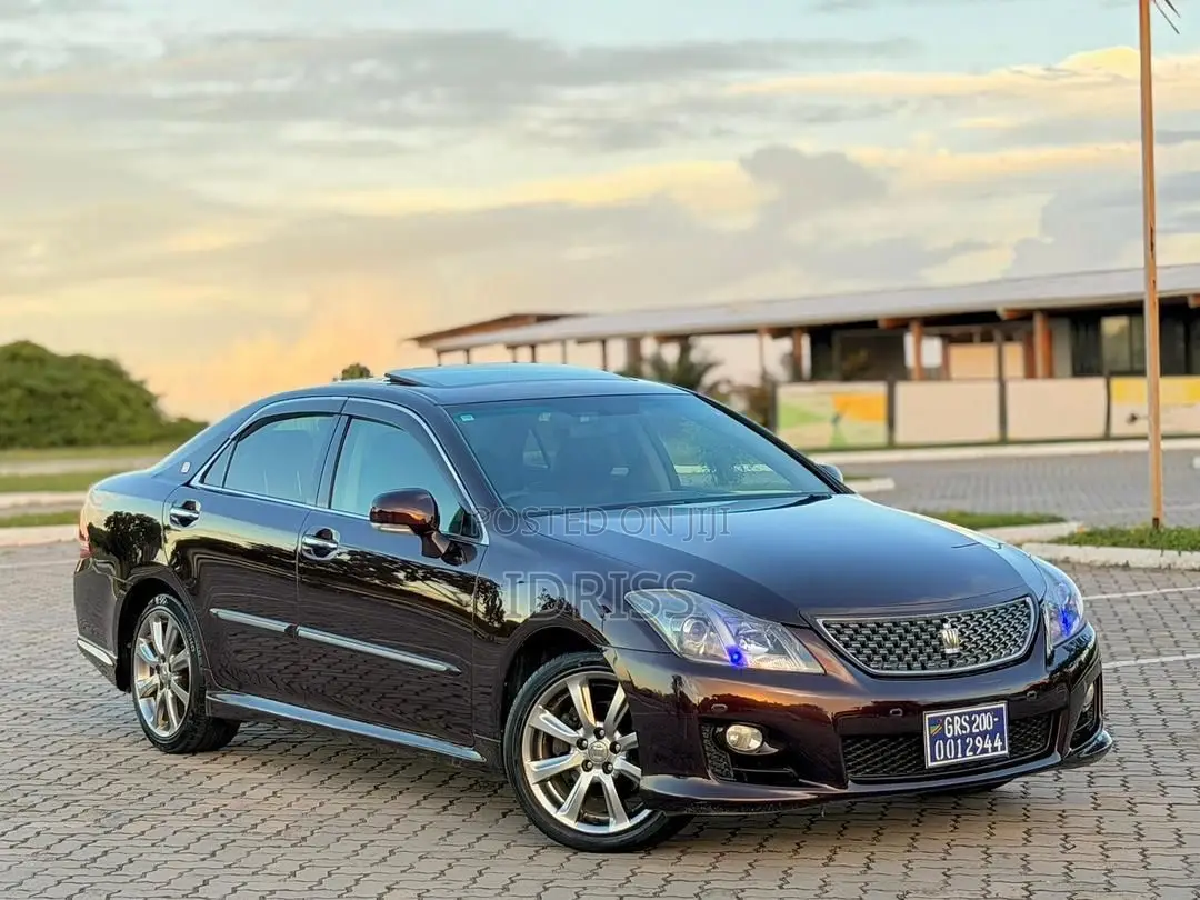 Toyota Crown 2009 Black