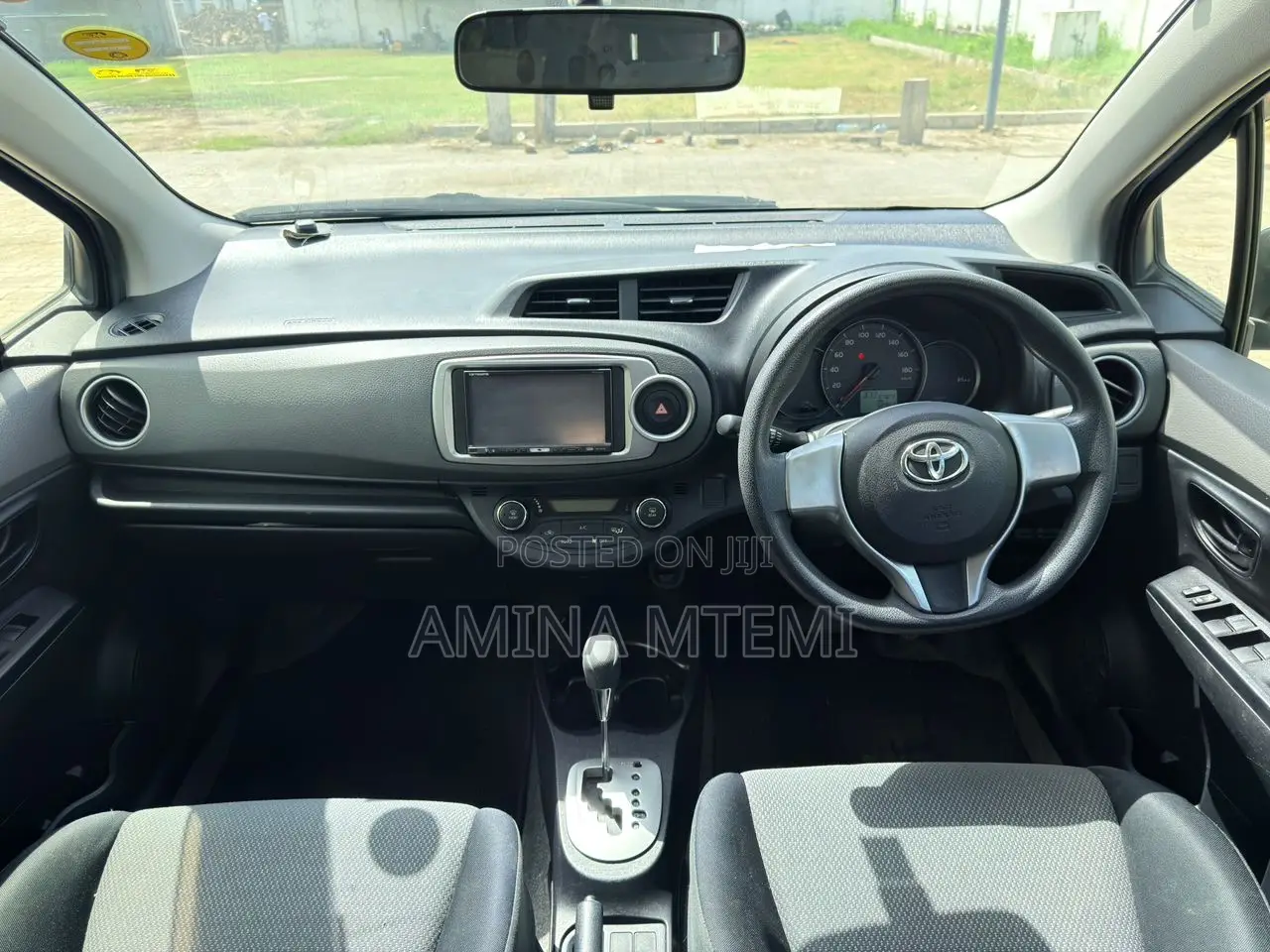 Toyota Vitz 1.3 AWD 5dr 2011 Blue