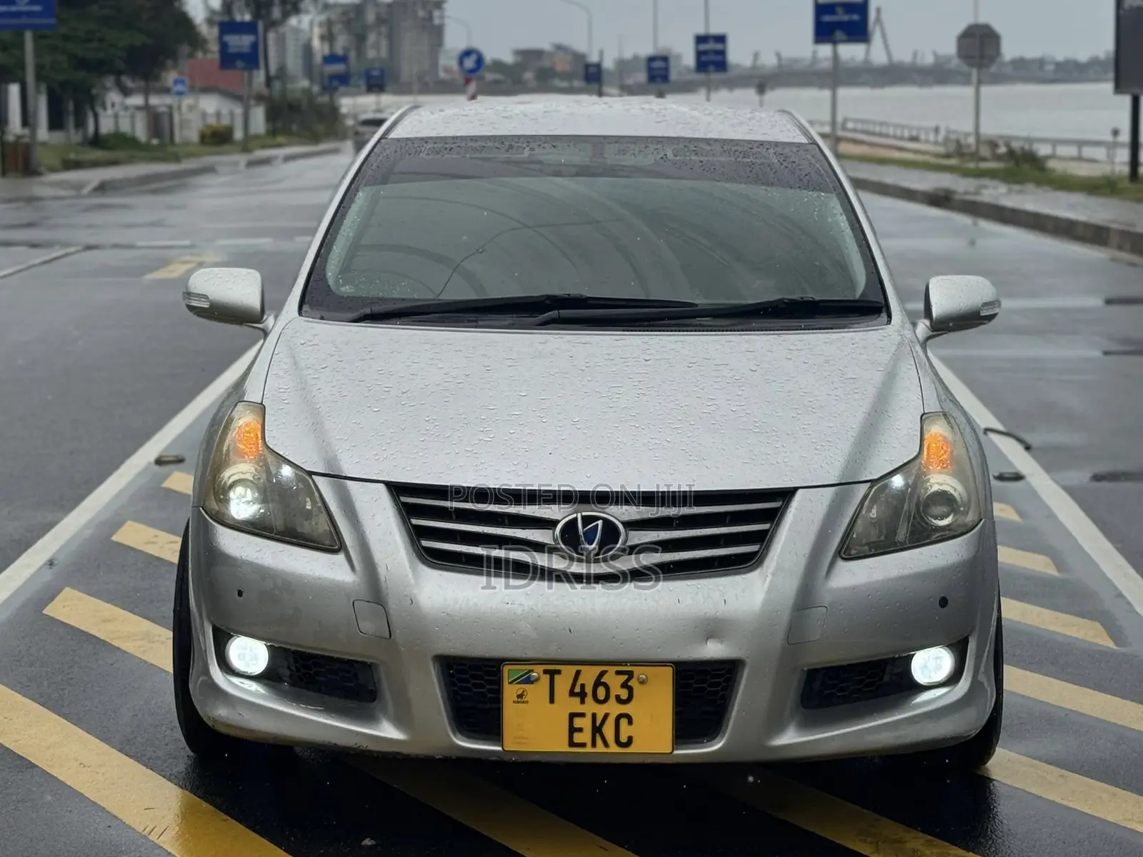 Toyota Blade 2006 Silver