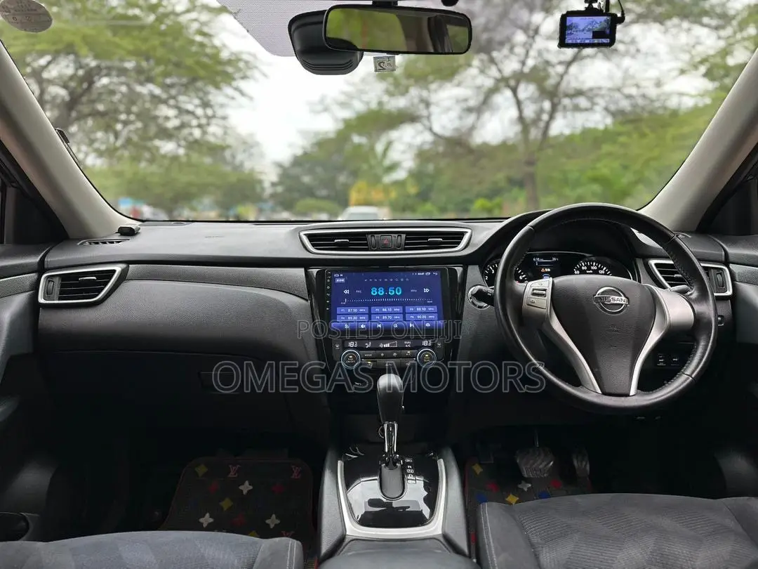 Nissan X-Trail 2.0 Hybrid FWD 2016 Black