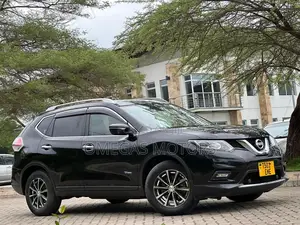 Nissan X-Trail 2.0 Hybrid FWD 2016 Black