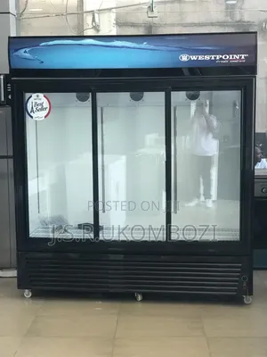 Showcase 3 Sliding Doors 1200l