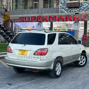 Toyota Harrier 2.2 16V 1999 White